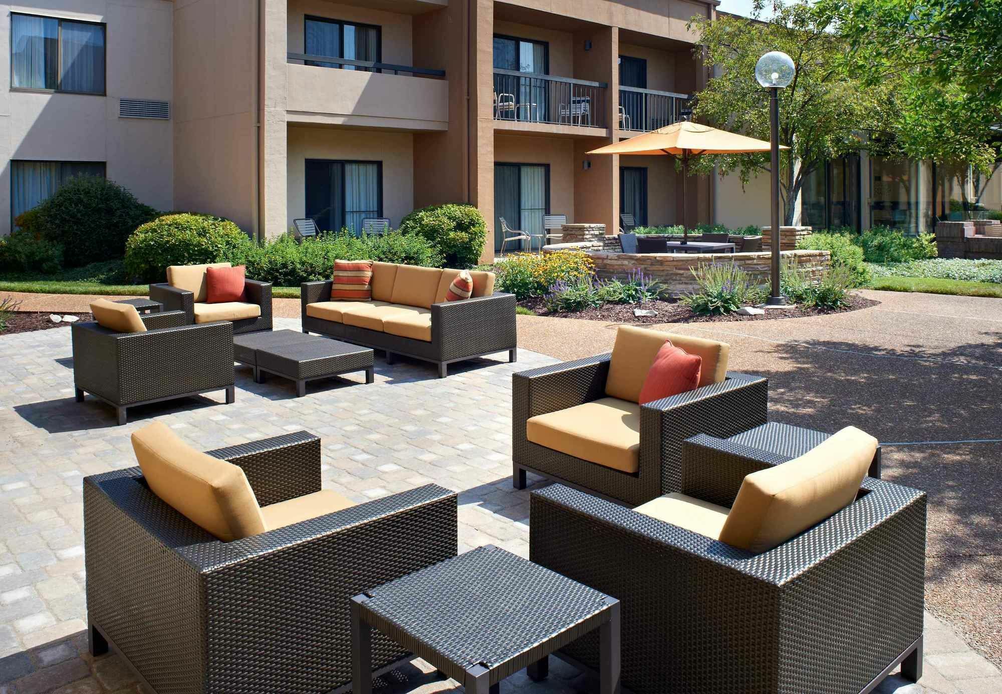 Courtyard St. Louis Creve Coeur Exterior foto