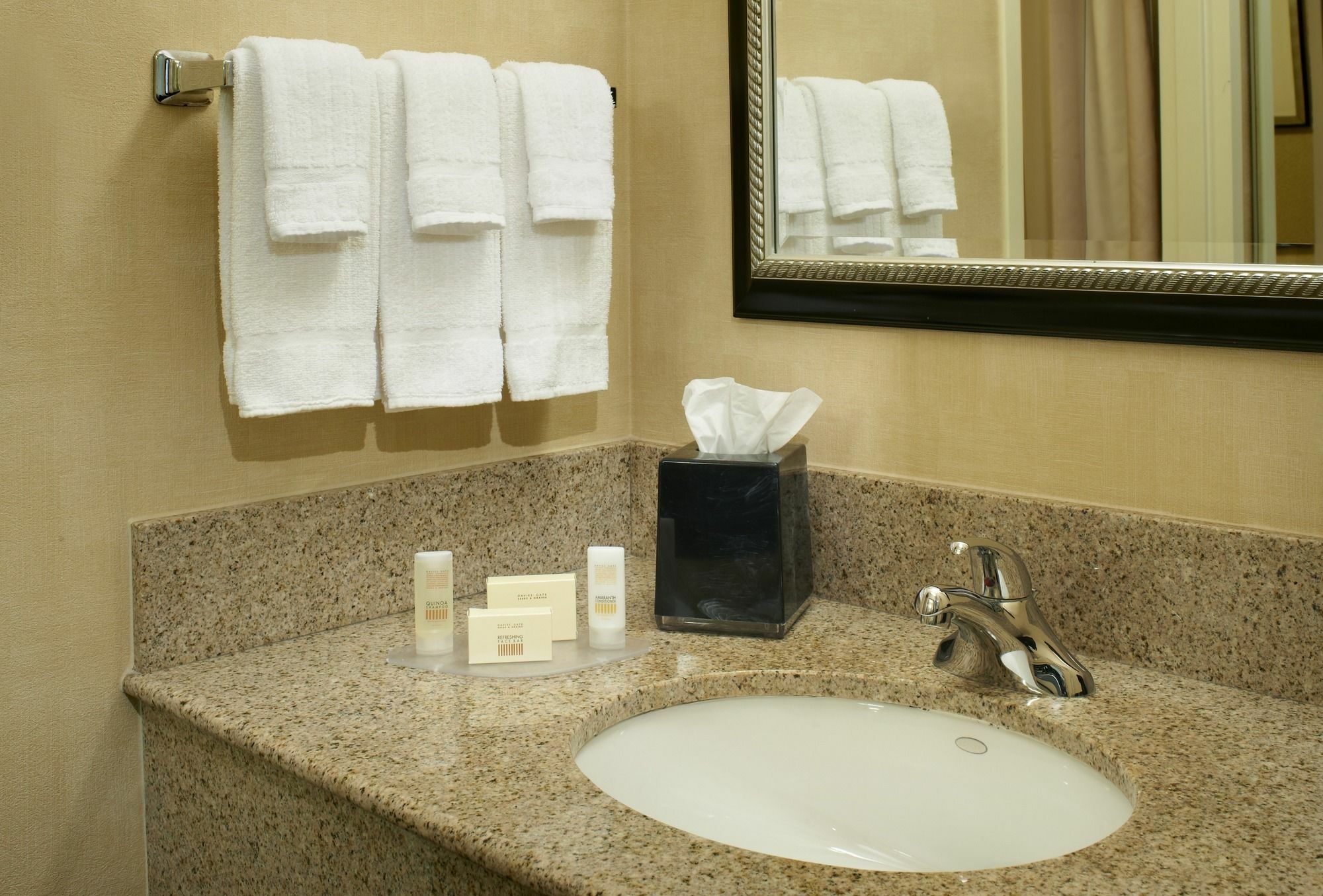 Courtyard St. Louis Creve Coeur Quarto foto